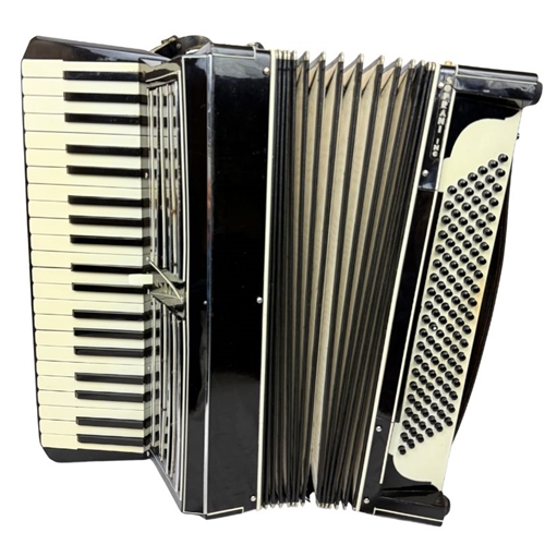 Used Lido Soprani Accordion With Case